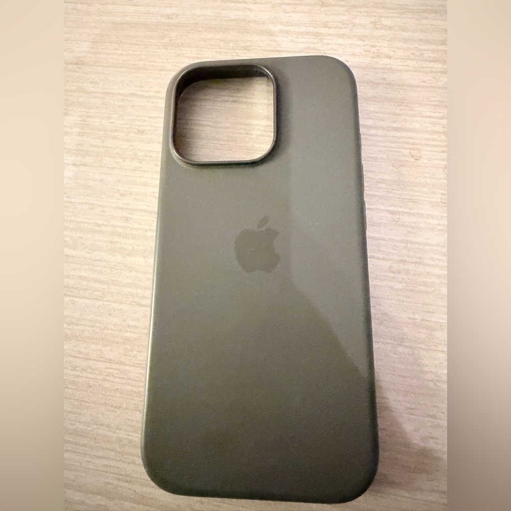Apple Silicone iPhone Case - Dark Green
